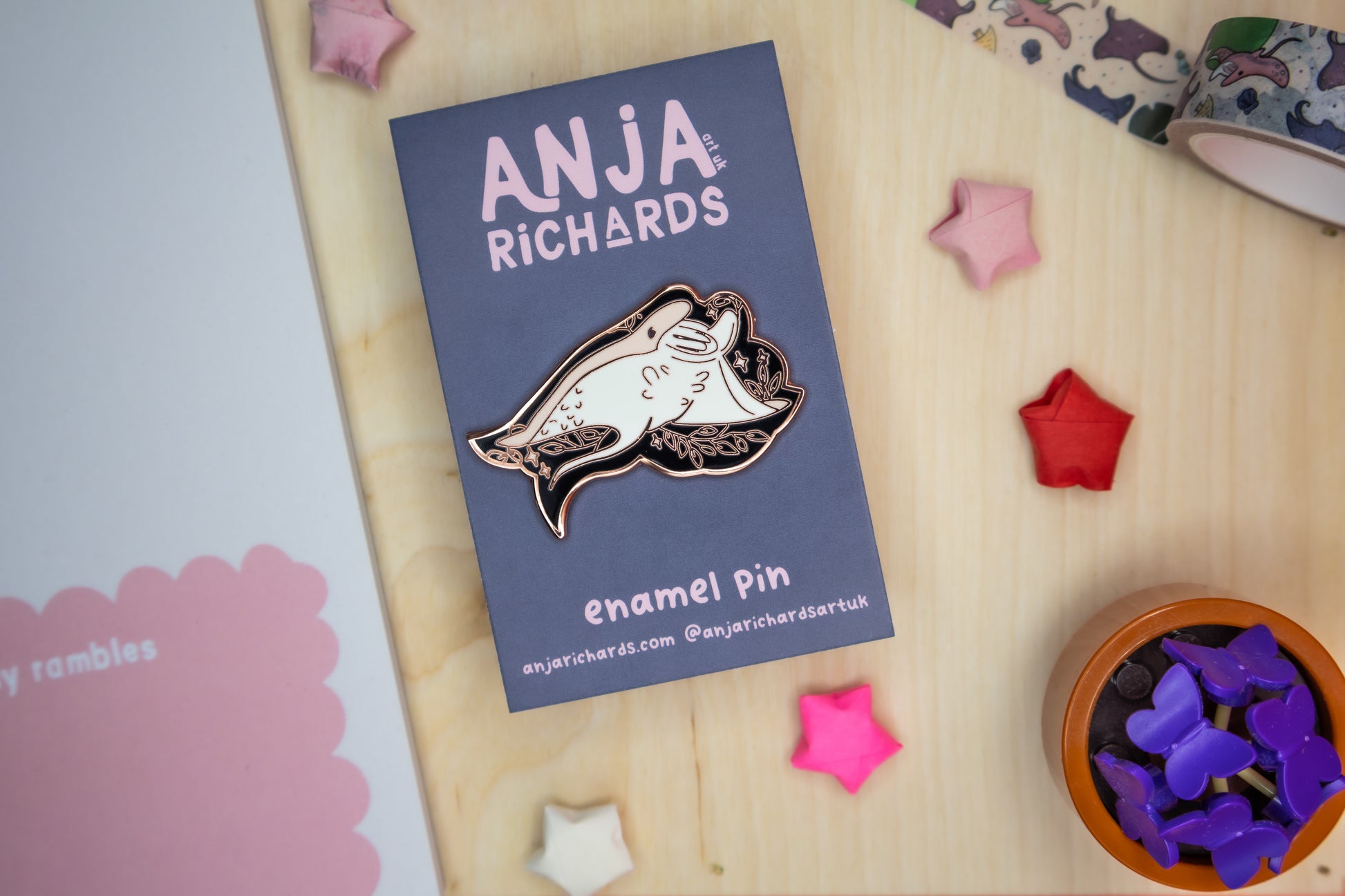 Leaves Manta Ray Pin